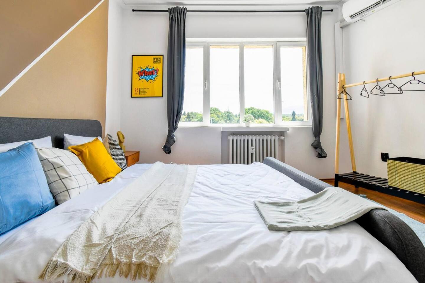Super Fresh! 3Bdr Apartment In Sofia Center'S Artistic Area Exterior foto